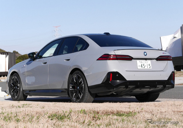 BMW i5 M60