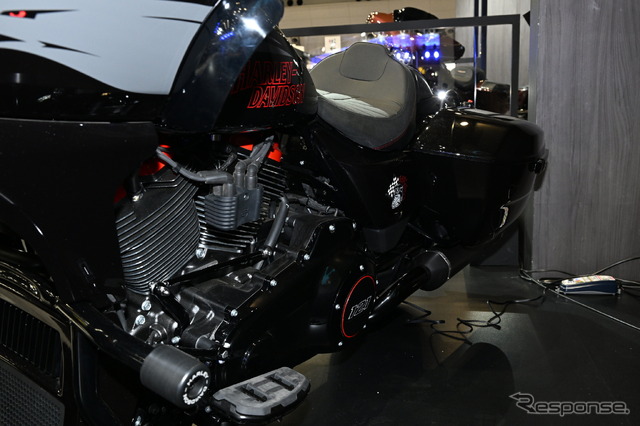 ハーレーダビッドソン CVOロードグライドST(東京モーターサイクルショー2024)