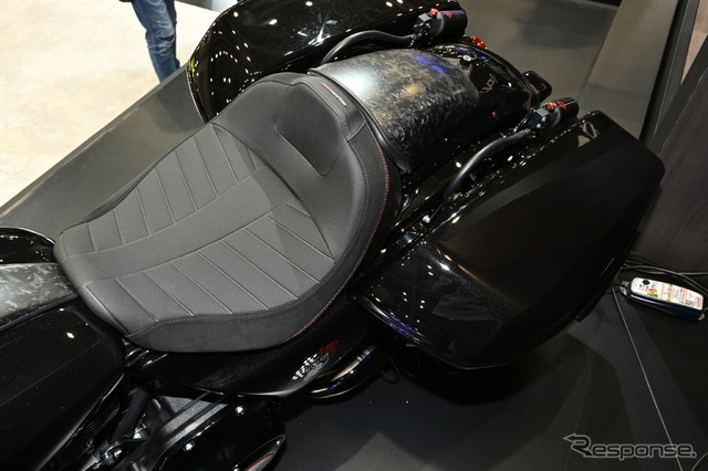 ハーレーダビッドソン CVOロードグライドST(東京モーターサイクルショー2024)