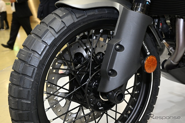 ハスクバーナ スヴァルトピレン401(東京モーターサイクルショー2024)
