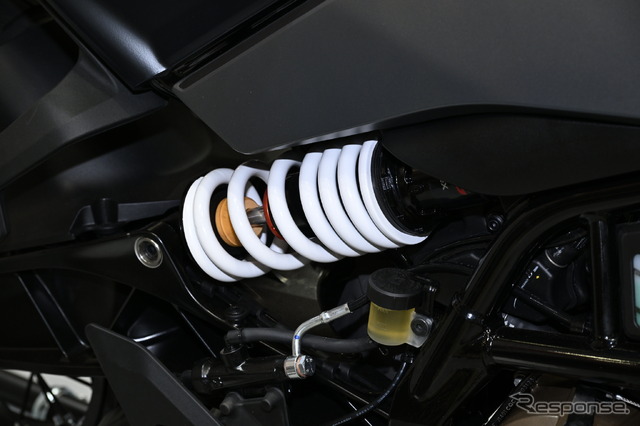 ハスクバーナ スヴァルトピレン401(東京モーターサイクルショー2024)