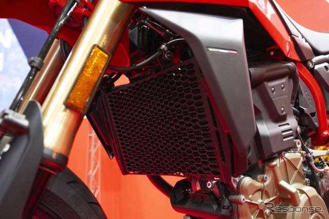 新型ドゥカティ『ハイパーモタード698モノ』…東京モーターサイクルショー2024