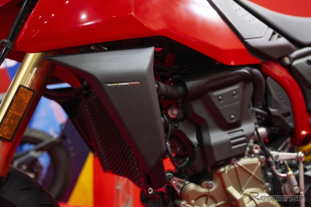 新型ドゥカティ『ハイパーモタード698モノ』…東京モーターサイクルショー2024