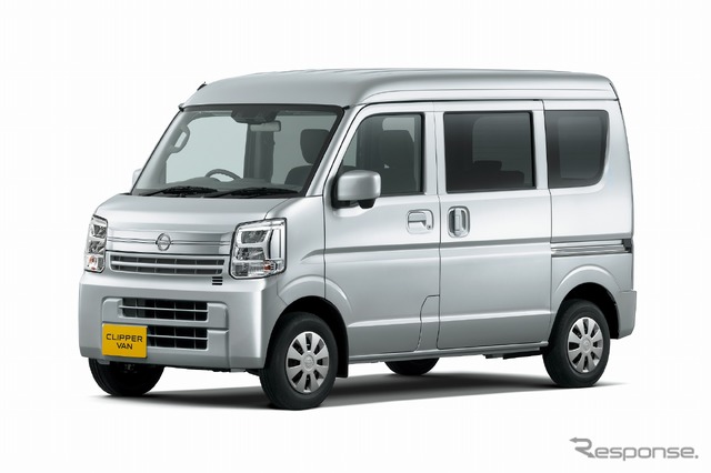 日産 クリッパー バン GX(シルキーシルバー)