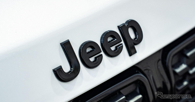 ブラック Jeepバッジ