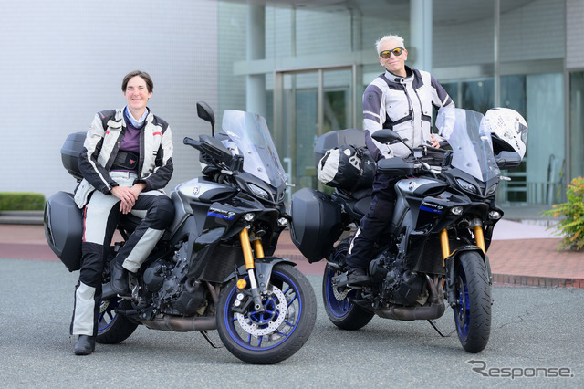 世界中をバイクで駆け回っているというGaea Schoetersさん(左)とTrui Hanoulleさん(右)