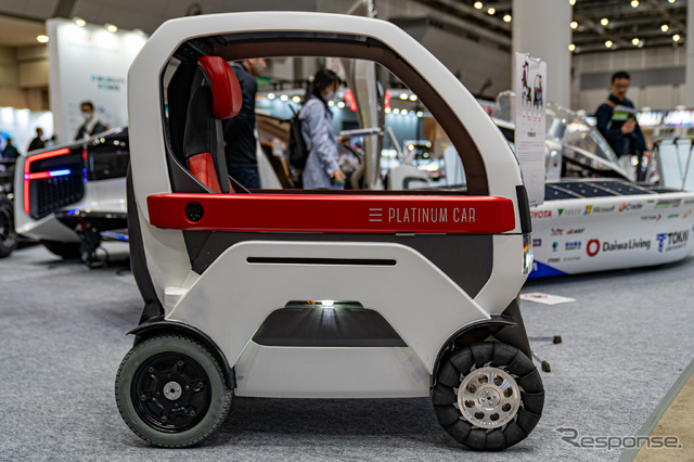 快適性と安全性を考えて造られた歩行用パーソナルモビリティの『プラチナカー』
