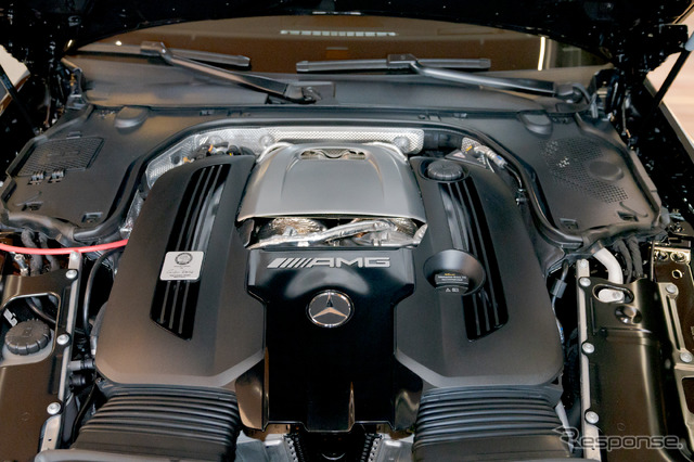 4.0リッターV型8気筒ツインターボエンジン。最高出力は585PS、最大トルクは800N・m。