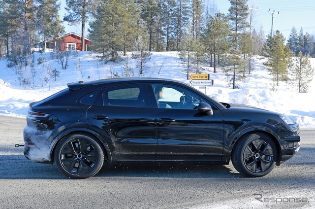 ポルシェ カイエン 次期型 ICEモデルのプロトタイプ(スクープ写真)