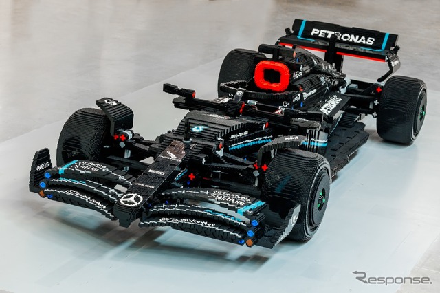 LEGO MERCEDES-AMG PETRONAS F1 W14 E PERFORMANCE 実物大モデル