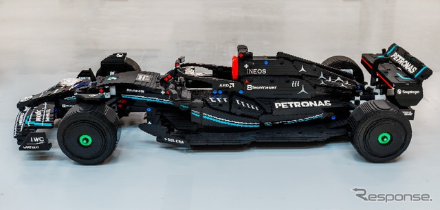 LEGO MERCEDES-AMG PETRONAS F1 W14 E PERFORMANCE 実物大モデル