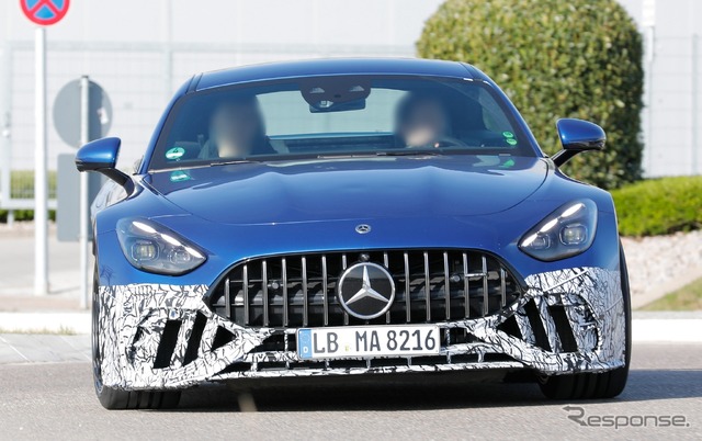 メルセデス AMG GTクーペ 後輪駆動モデルのプロトタイプ(スクープ写真)