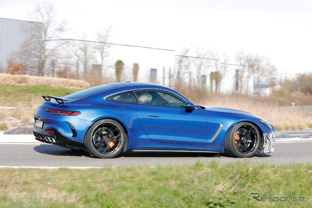 メルセデス AMG GTクーペ 後輪駆動モデルのプロトタイプ(スクープ写真)