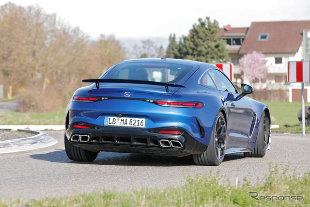 メルセデス AMG GTクーペ 後輪駆動モデルのプロトタイプ(スクープ写真)