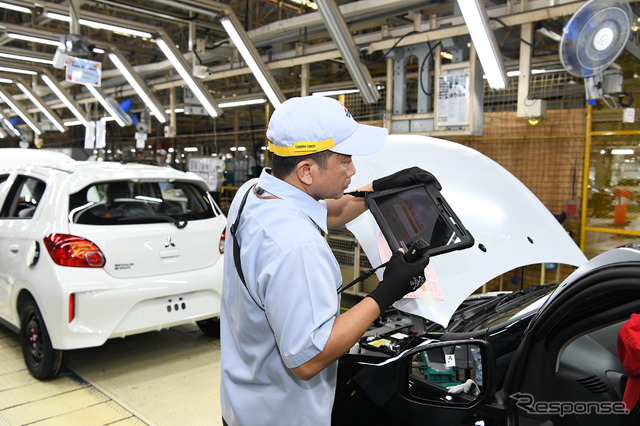 品質管理はタブレットを使って行っている(三菱自動車 ラムチャバン工場)