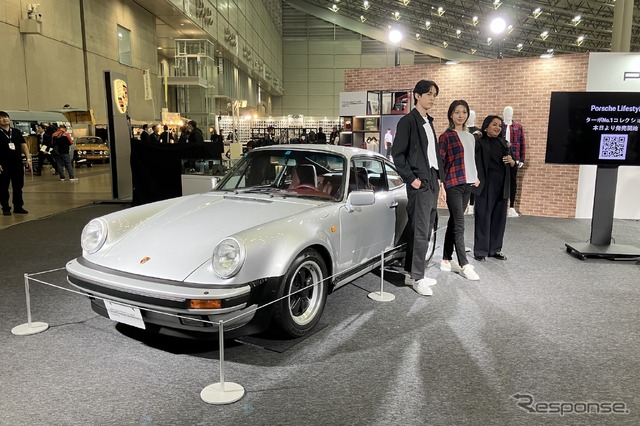 ポルシェライフスタイル・ターボ No.1コレクション(オートモビルカウンシル2024)。向かって右端がトゥライラジャーさん