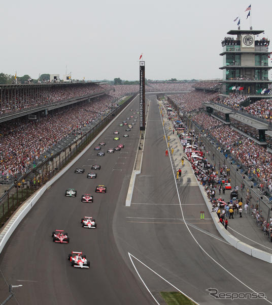 【IRL インディ500】決勝…カストロネベスが涙のフェンス登り