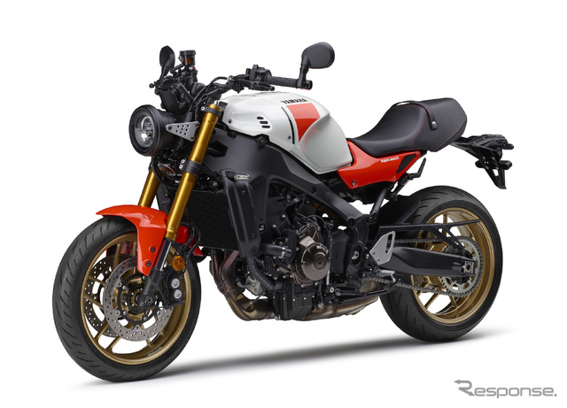 ヤマハ XSR900 ABS(ホワイトI)