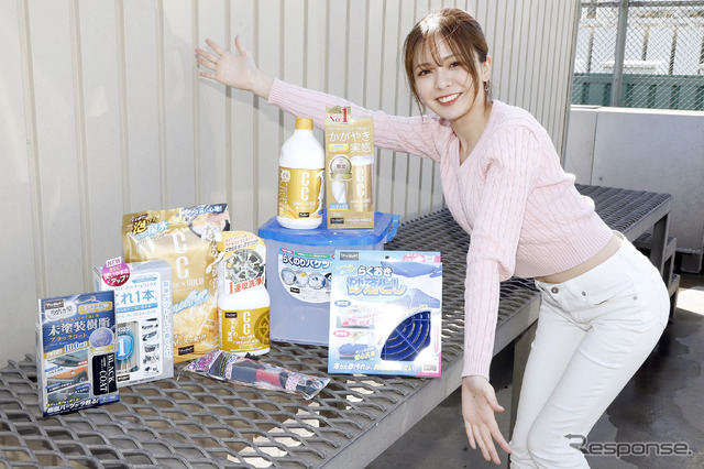 高い効果と使いやすさを追求したプロスタッフの洗車グッズ《モデル:立華理莉 》