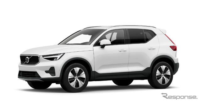 ボルボ XC40 プラス B3 セレクション