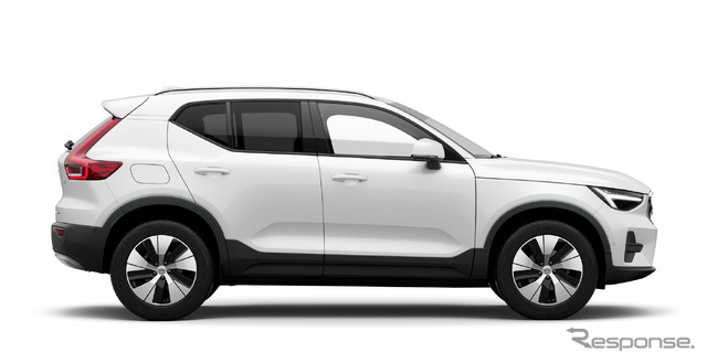 ボルボ XC40 プラス B3 セレクション