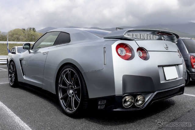 ニッサン GT-R×ボルクレーシングGT090 225/35R21