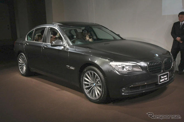 BMWグループ、販売強化のため新型車攻勢