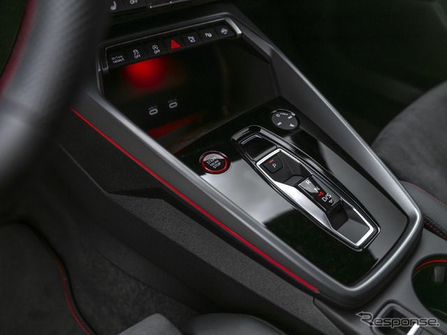 アウディS3スポーツバック改良新型