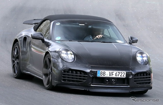 ポルシェ 911 ターボカブリオレ 改良新型(スクープ写真)