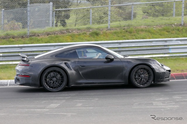 ポルシェ 911 ターボ 改良新型(スクープ写真)