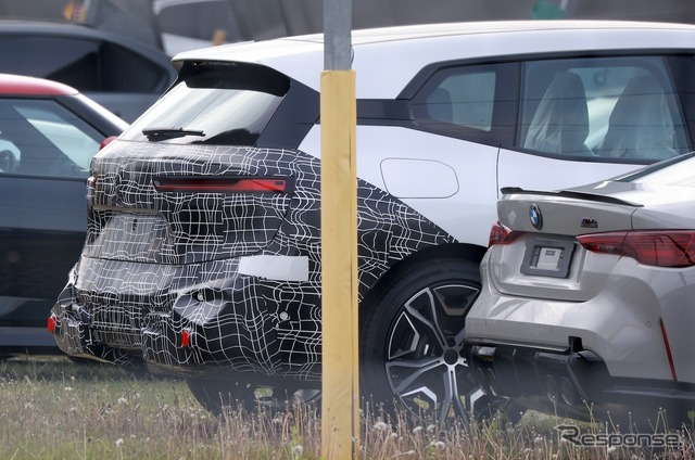 BMW iX 改良新型プロトタイプ(スクープ写真)