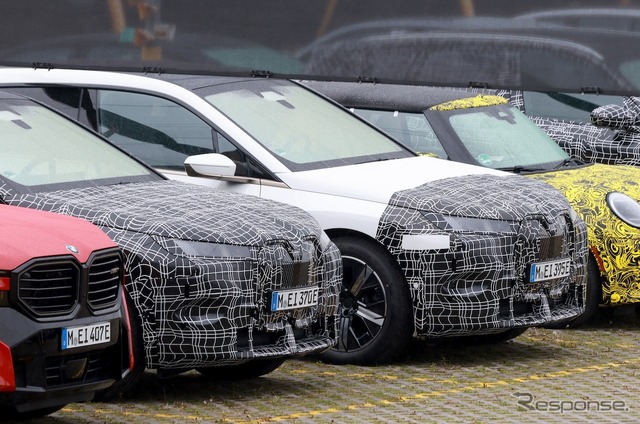 BMW iX 改良新型プロトタイプ(スクープ写真)