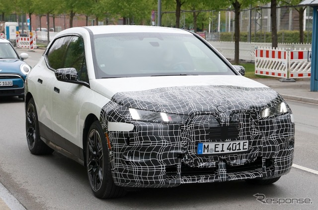 BMW iX 改良新型プロトタイプ(スクープ写真)