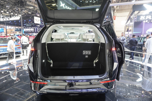 XPENG X9(北京モーターショー2024)