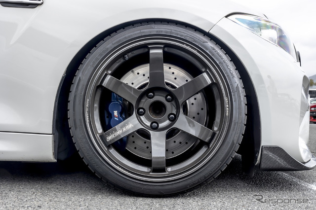 BMW M2×ボルクレーシングTE37 SAGA S-Plus 265/35R18