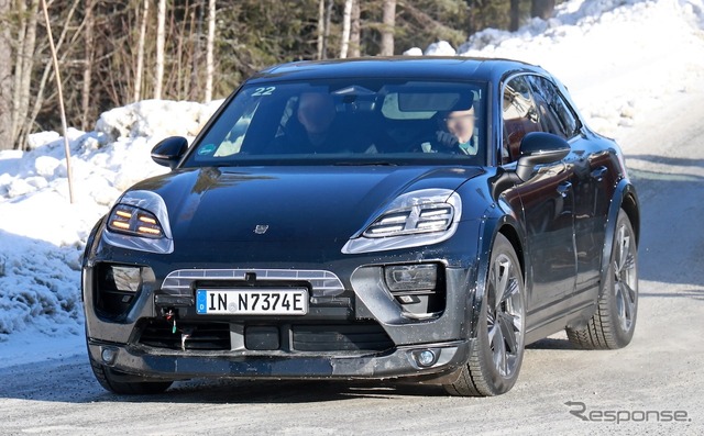 ポルシェ『マカンEV』の姿をしたアウディ 『Q8 e-tron』次期型プロトタイプと思われる車両(スクープ写真)