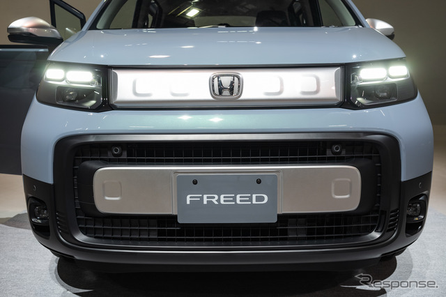 ホンダ フリード 新型(クロスター)