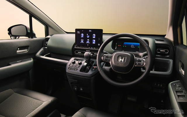 ホンダ フリード 新型(クロスター)