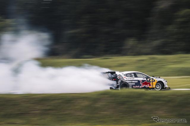 FURSTY / Red Bull with Team Magic TOYO TIRES Drift