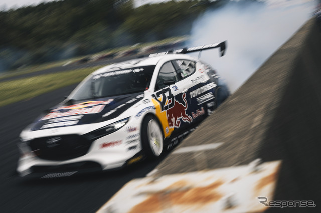 FURSTY / Red Bull with Team Magic TOYO TIRES Drift