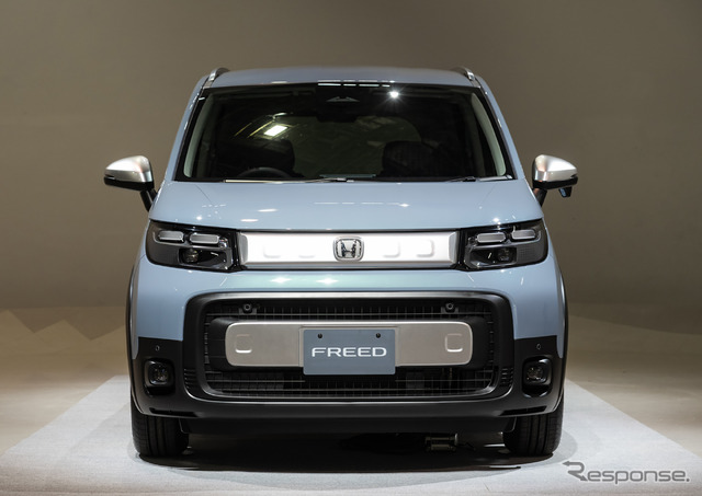 ホンダ フリード 新型(クロスター)