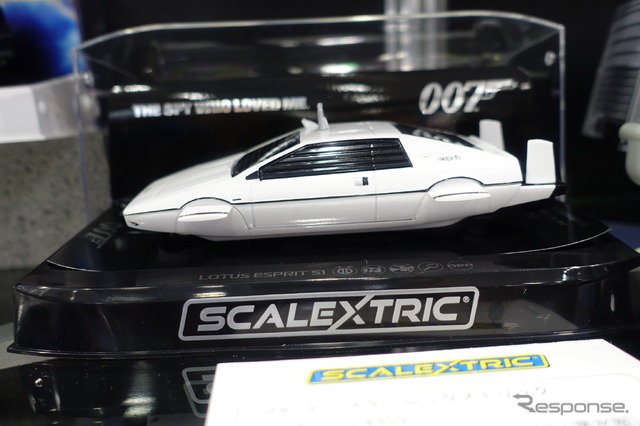 スケーレックストリックの007ロータスエスプリ