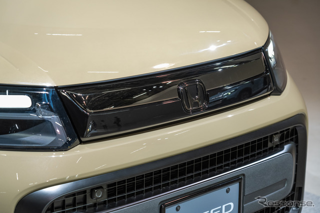ホンダ フリード 新型(クロスター)ホンダアクセス純正アクセサリー装着車