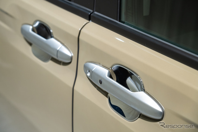 ホンダ フリード 新型(クロスター)ホンダアクセス純正アクセサリー装着車