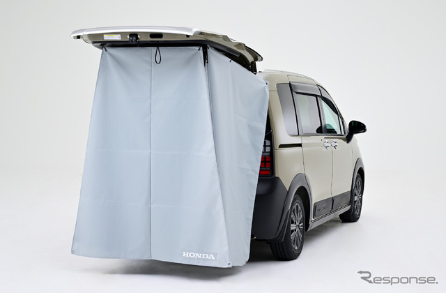 ホンダ フリード 新型(クロスター)ホンダアクセス純正アクセサリー装着車