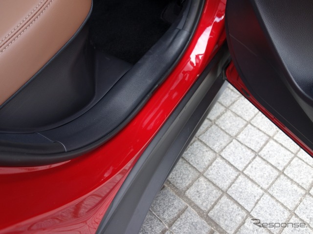 愛犬とドライブするのに役立つクルマの機能&装備とは? その1