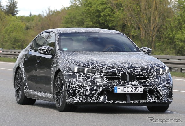 BMW M5 セダン 次期型プロトタイプ(スクープ写真)