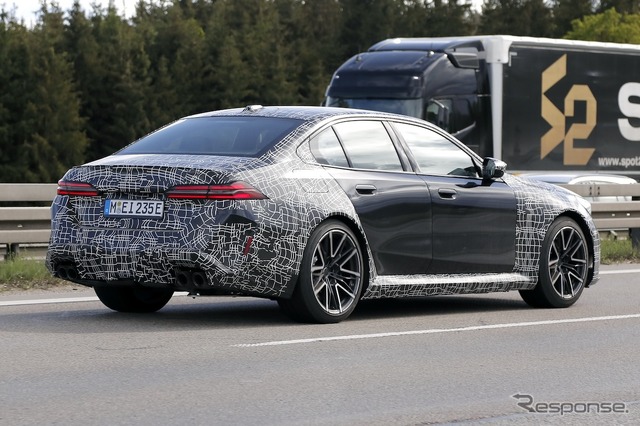 BMW M5 セダン 次期型プロトタイプ(スクープ写真)