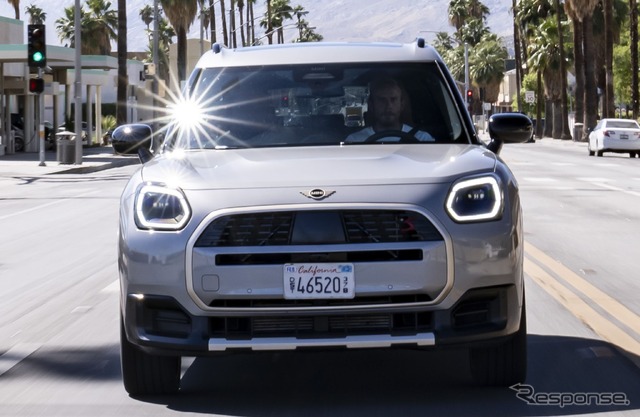 MINI カントリーマン 新型の「カントリーマンS ALL4」(米国仕様)