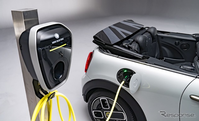 MINI クーパー SE コンバーチブル 現行型(参考)